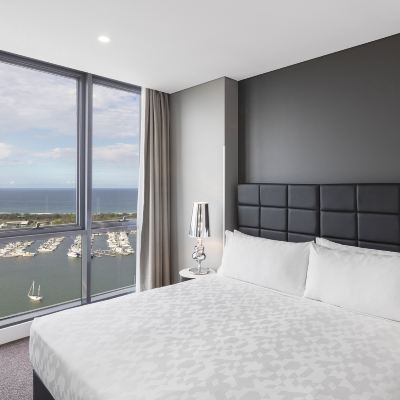 One Bedroom Balcony Ocean Suite Meriton Suites Southport Promo Code