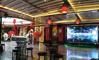 Baoli Hotel (Zhaoqing Qixingyan Archway)
