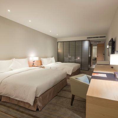 舒適四人房（無窗） 和逸飯店（高雄中山館）優惠