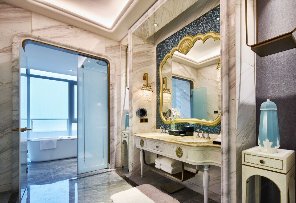 Wanda Vista Qingdao Oriental Film City HotelChairman Suite