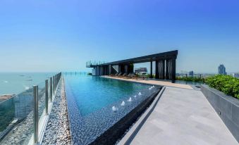 Husu Luxury Apartment Infinity Pool