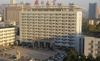 520 Qianlu Theme Apartment