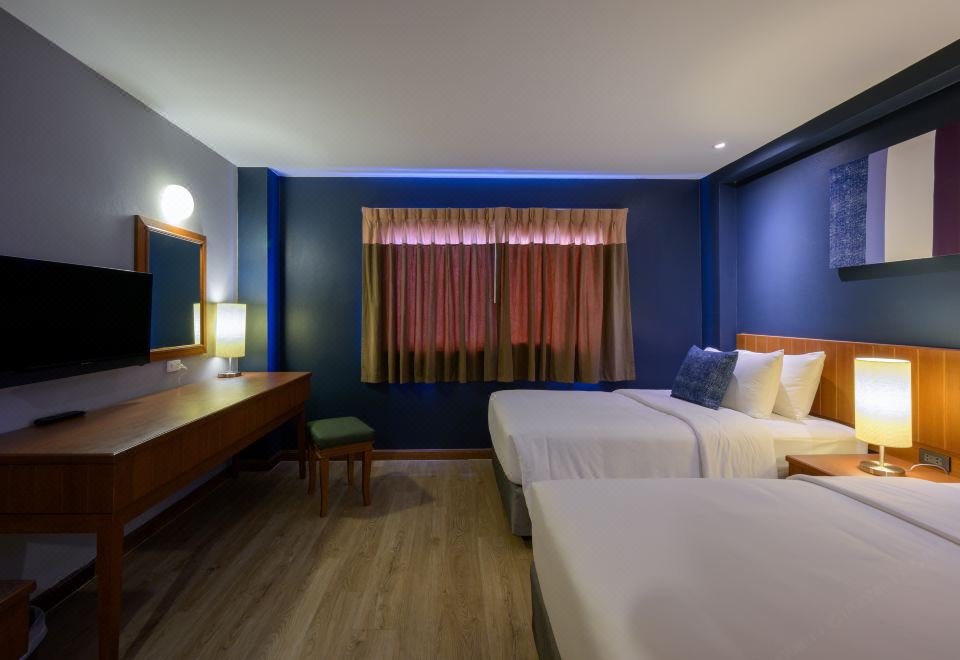 Quarter 09 BeachSuperior Room