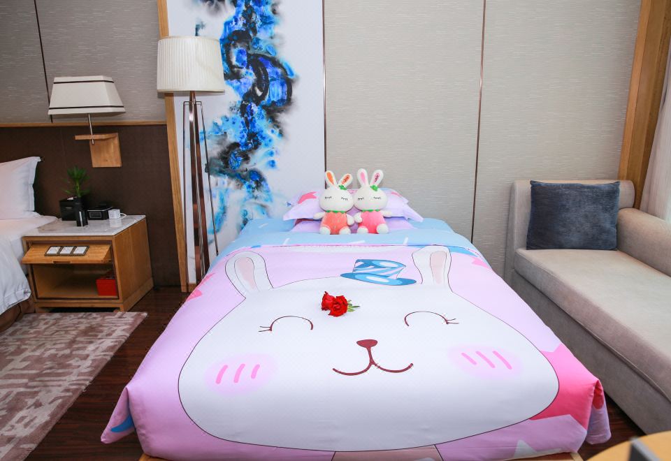 家庭亲子?豪华三人房|小童乐园|小童护栏|小童洗护