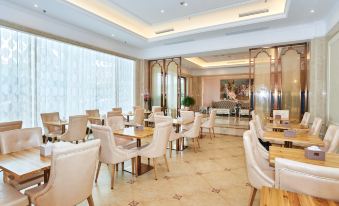 Vienna Classic Hotel (Zhangzhou Longchi Center)