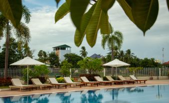 Pursat Riverside Hotel & Spa