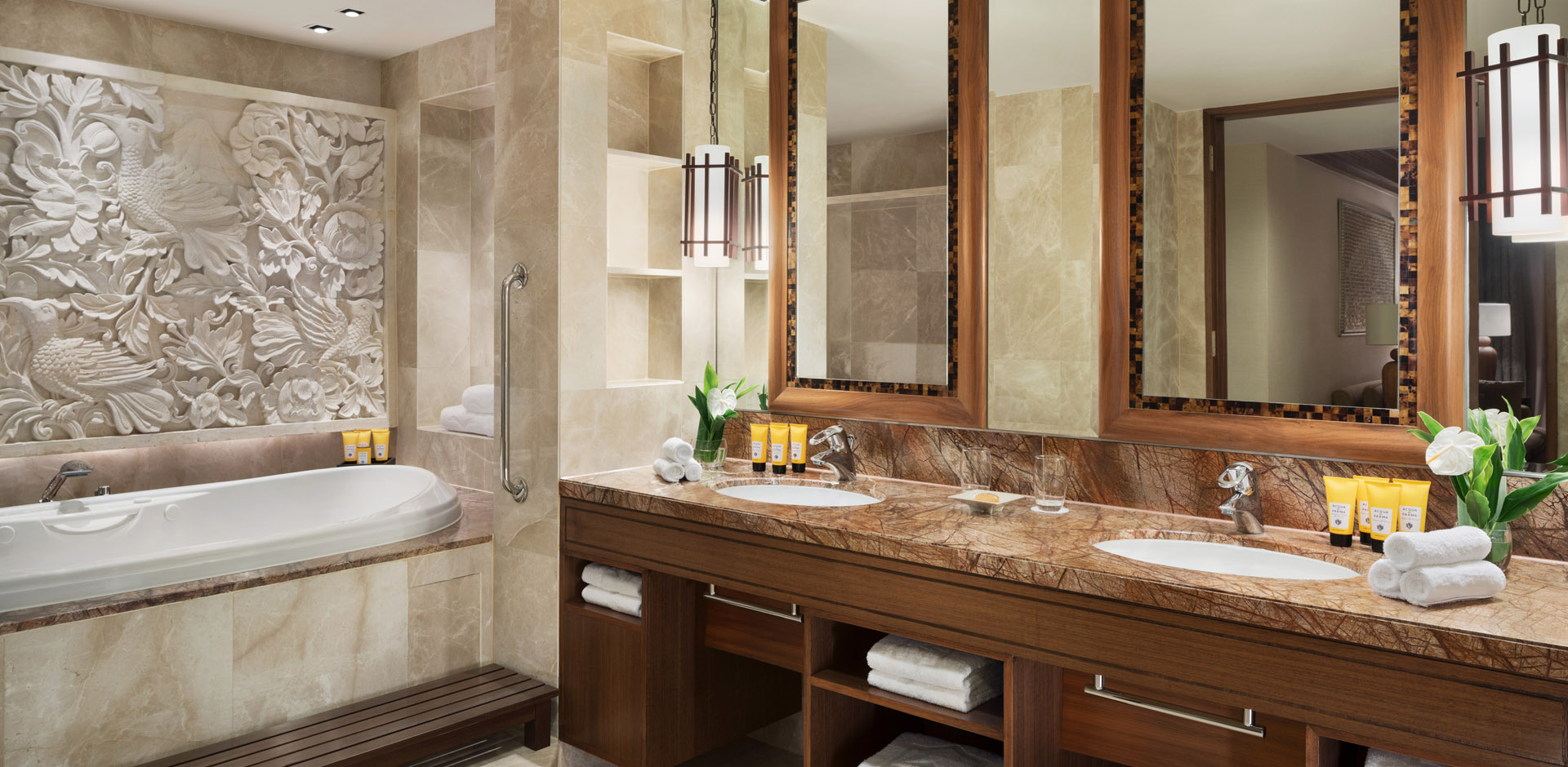 拉莎翼檳城套房