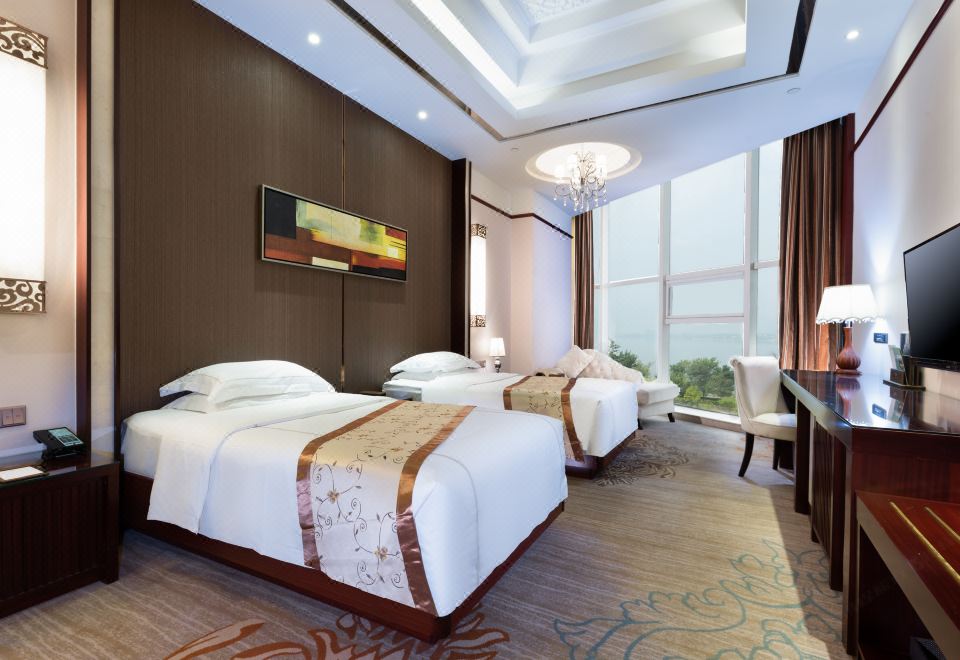 湖景高級雙床房