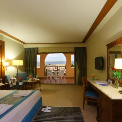 Superior Room with Beach Front
