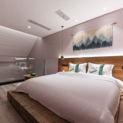 雲端·LOFT湯池套房（尊享私湯+客廳+上下兩層） 雲孚裏雲宿（都江堰南橋雲居）優惠