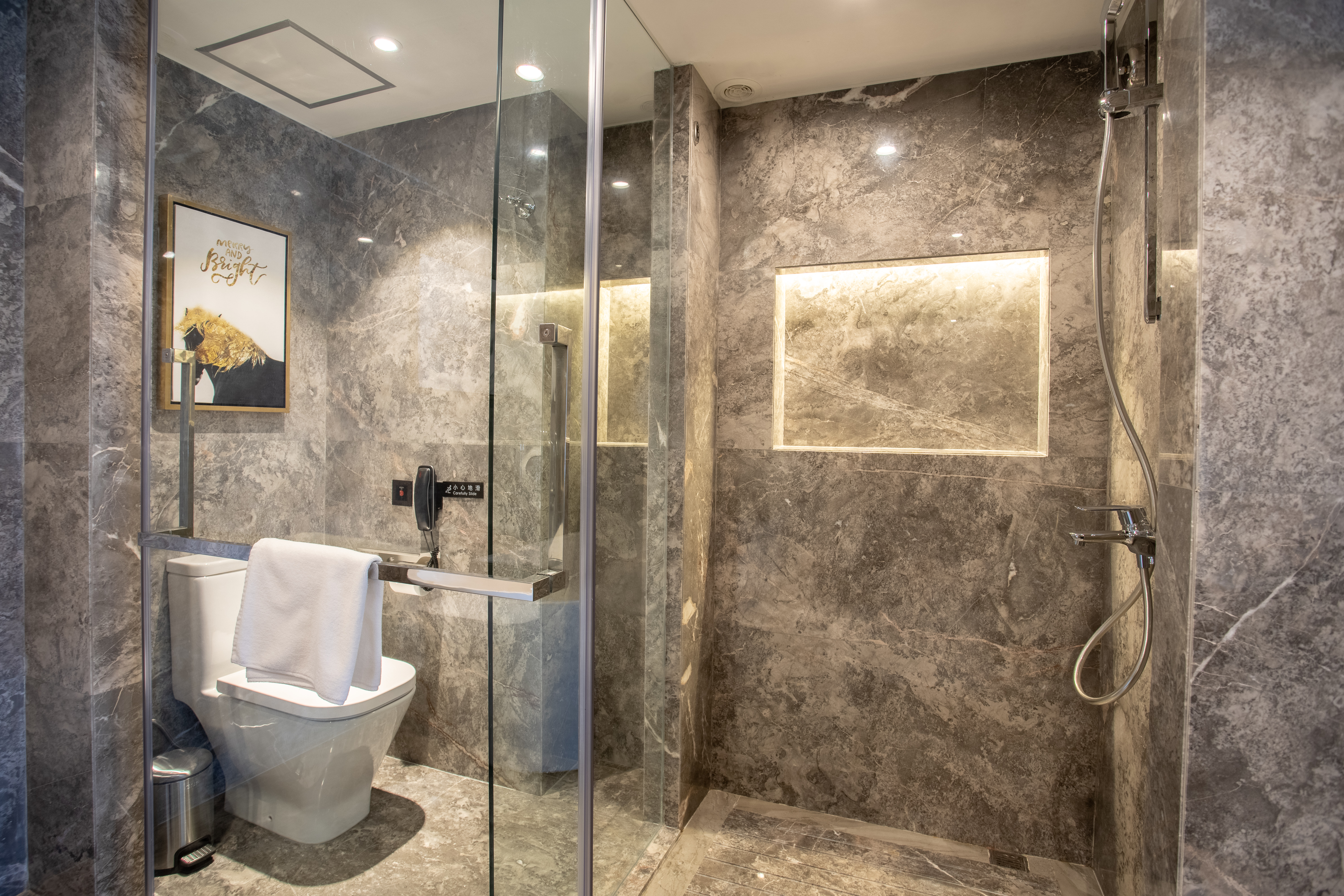 商务会客大床房|森林氧吧+零压床垫+会客沙发