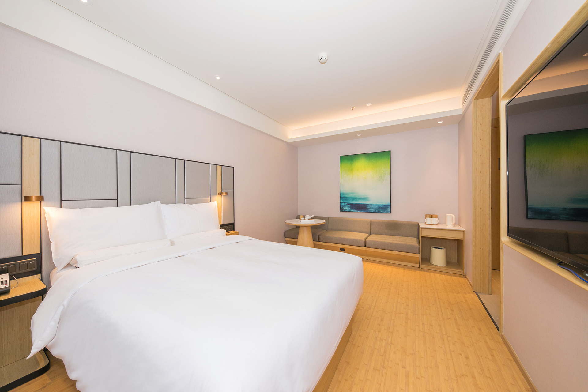 舒压大床房（65寸投屏电视+记忆枕+舒压床垫）