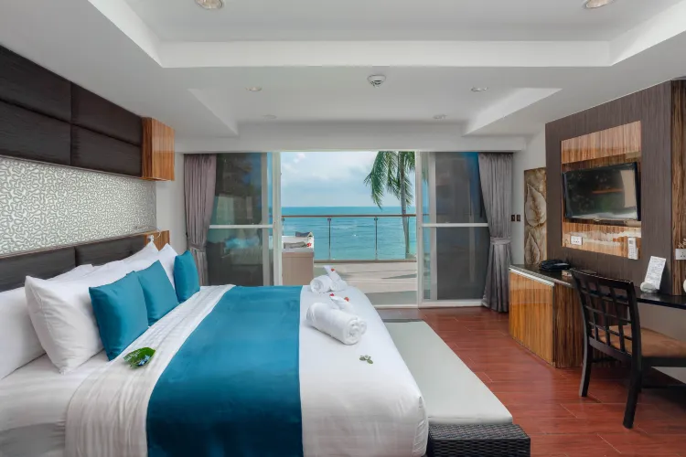 Two Bedroom Spa Bath Suite with Sea View