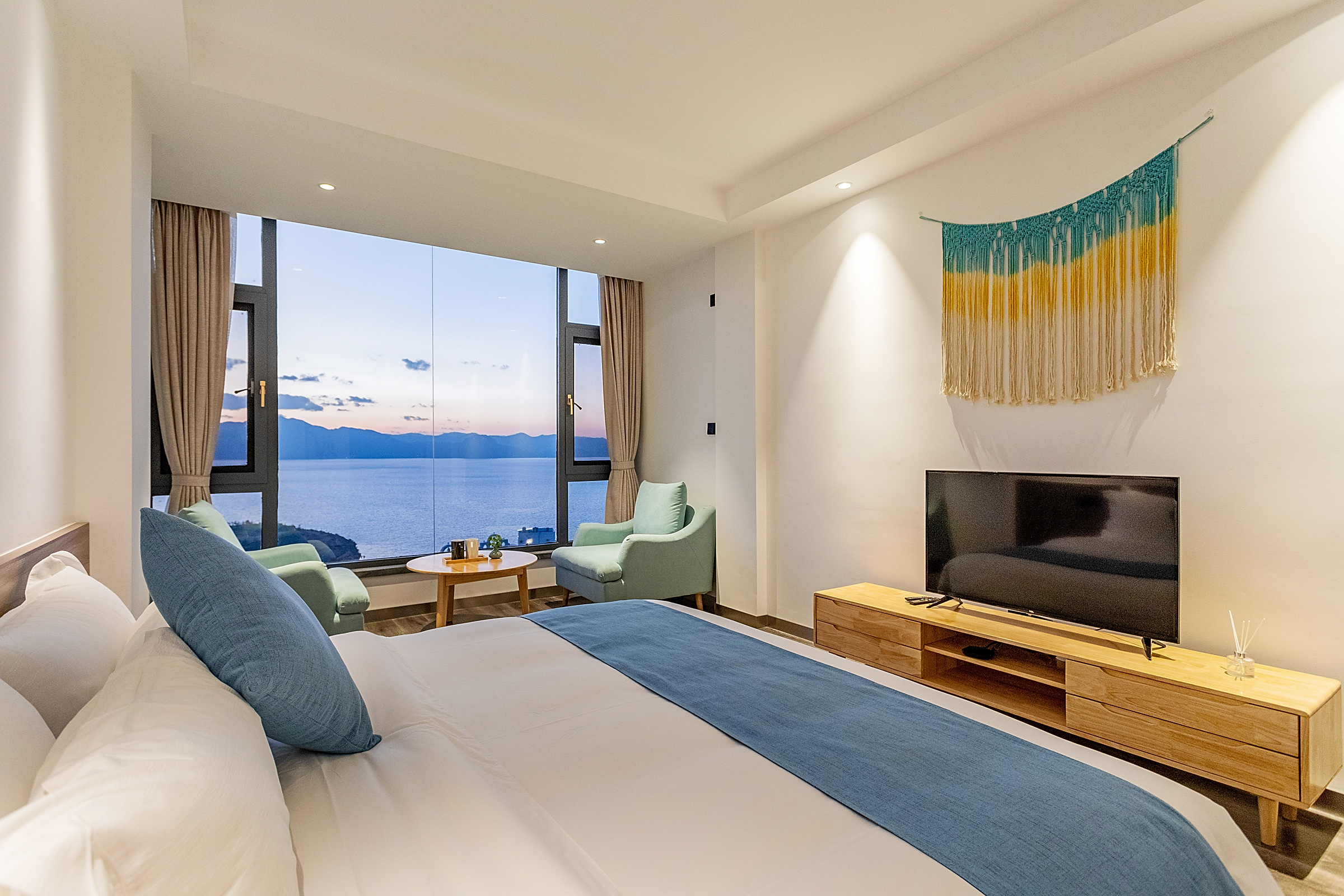 既见·全湖景大床房