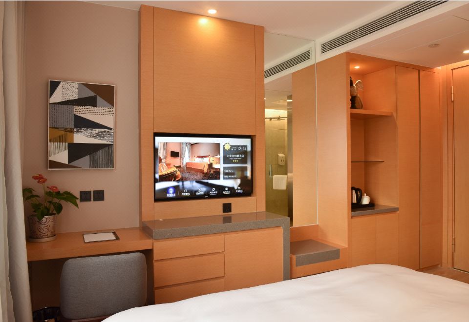 Kingkylin Club HotelBusiness Queen Room