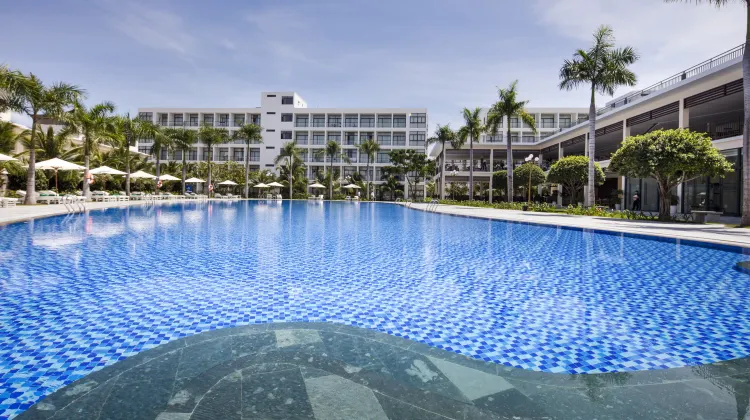 Diamond Bay Condotel Resort Nha Trang Exterior