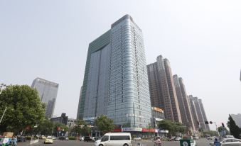 Ji Hotel (Tangshan Wanda Plaza)