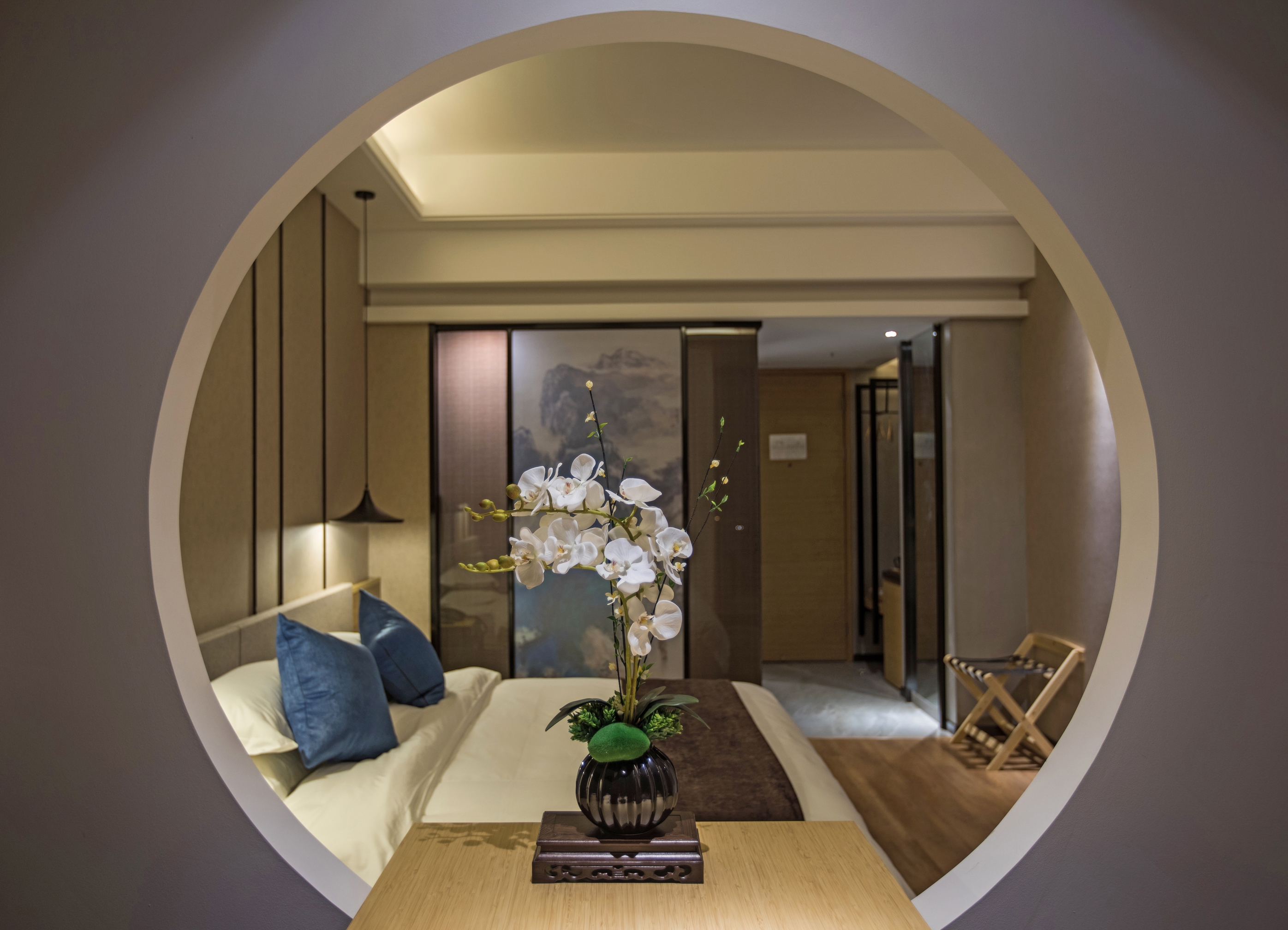 雅致大床房（高空落地城景+功夫泡茶）