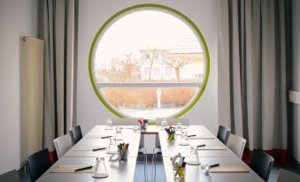 Vienna House Easy by Wyndham Landsberg - Housity