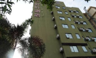 Yulin Hongye Business Hotel