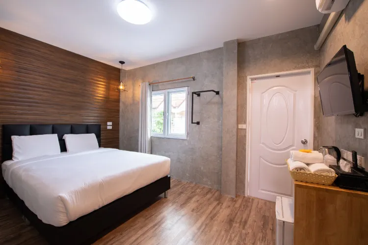 ห้องเตียงควีน มีระเบียง