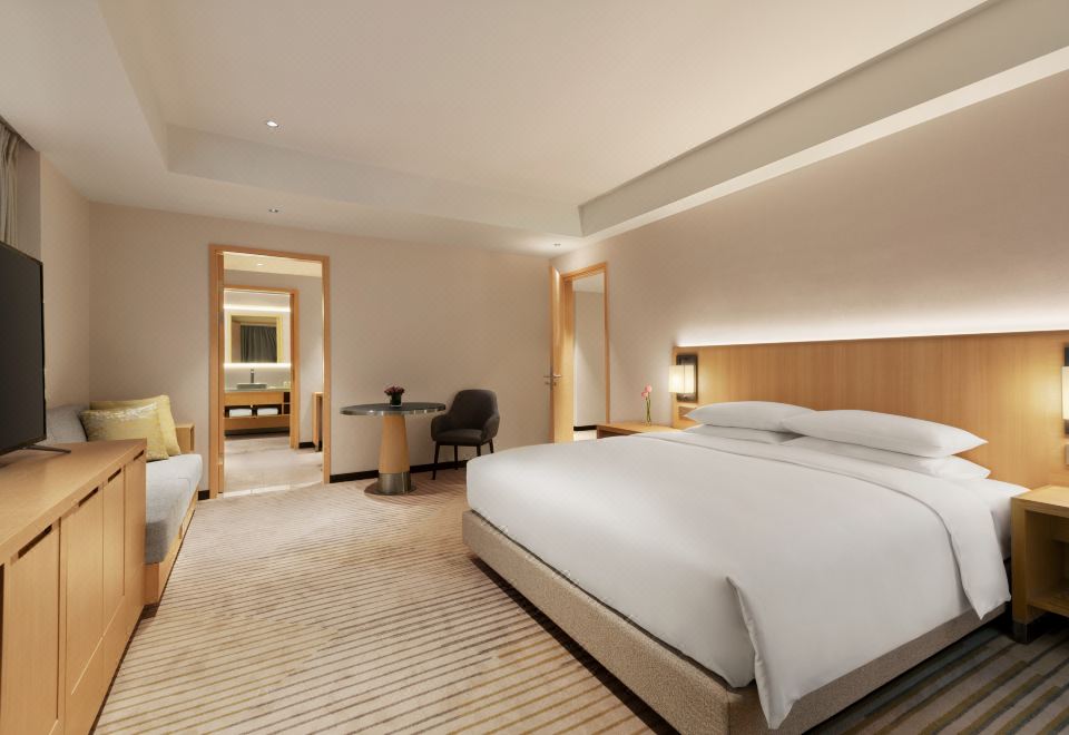 Hyatt Place Chengdu Pebble WalkSuite King Bed With Sofa Bed