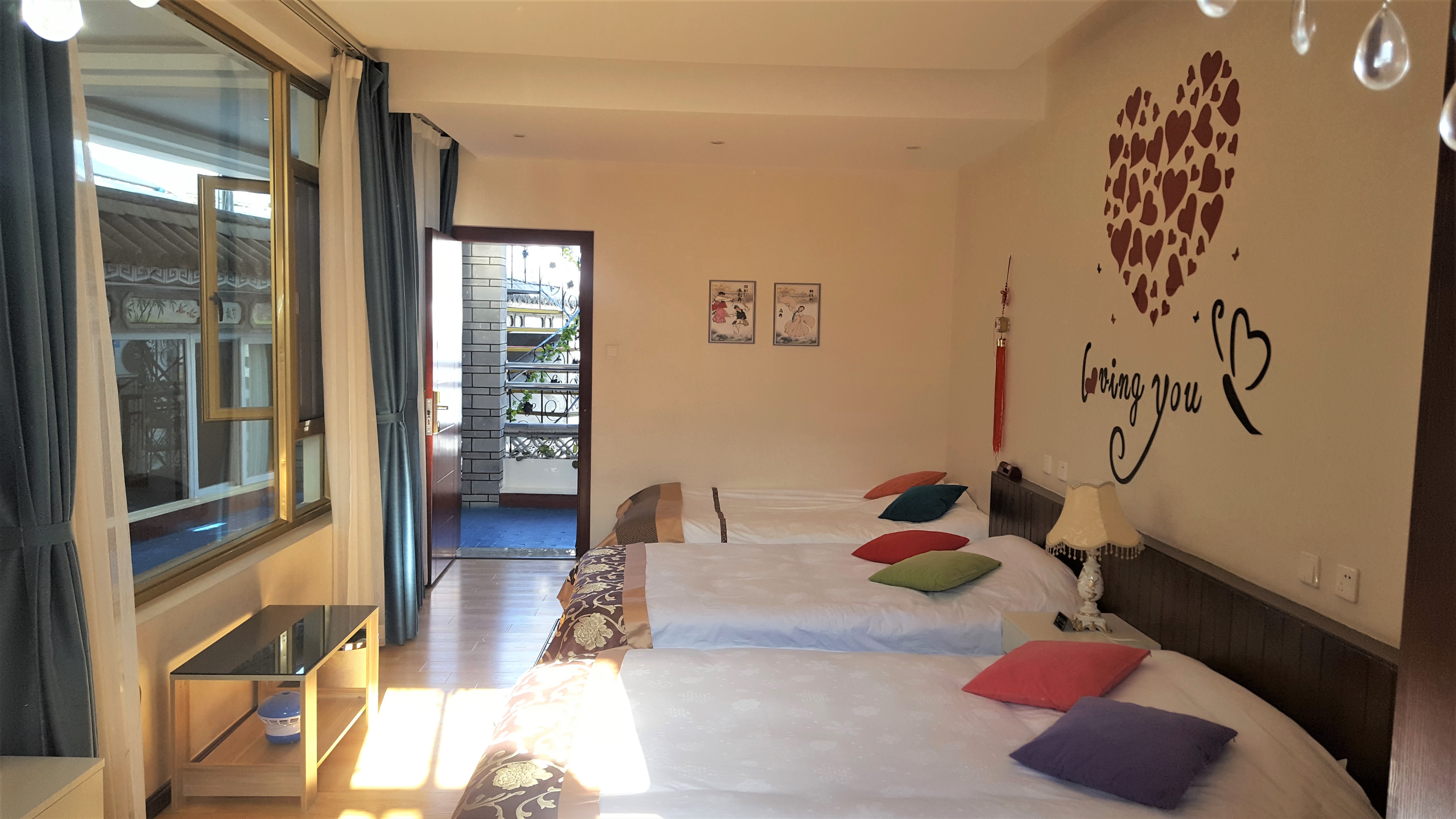 温馨三人間（308）