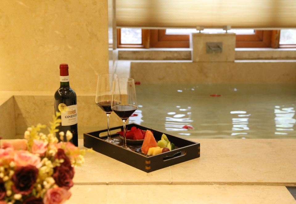 伴山居两卧温泉别墅