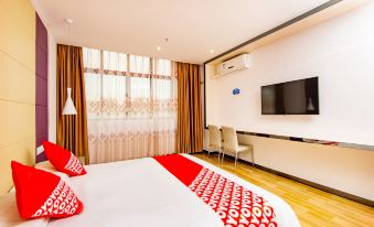 Gold Coast Convenient Hotel Chain (Chongzuo Station Store)