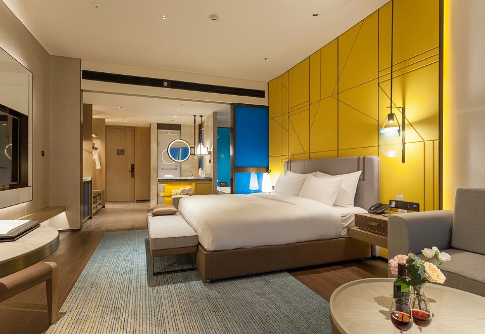 Tianyuan Hotel XiamenDeluxe Sea-View Double Bed Room (180-degree Floor-to-ceiling Window With Sea-view Sunrise)