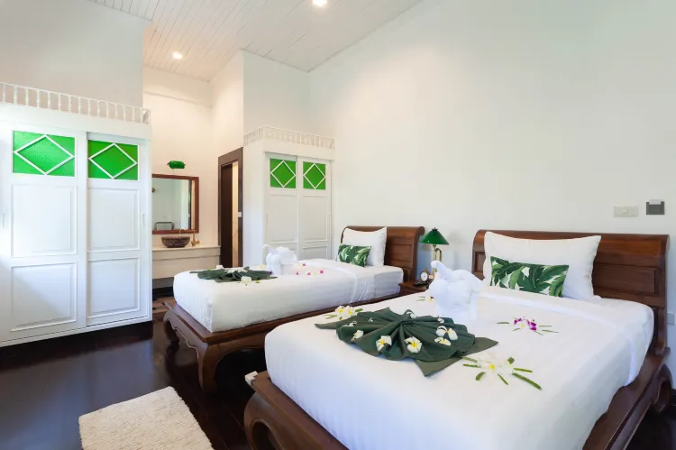 Ang Mor Lao 4 Bedrooms Suite