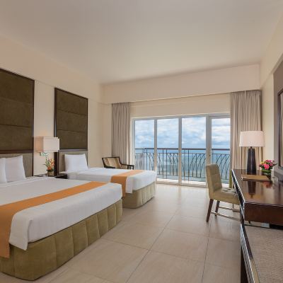 Premier Queen Room Taal Vista Hotel Promo Code