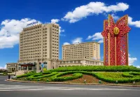 Howard Johnson Domando Plaza Hotel di 