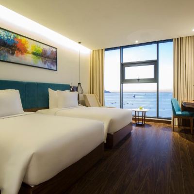 Premier Deluxe twin Room with Beachfront Maximilan Danang Beach Hotel Promo Code