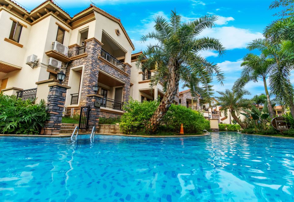 Yuetianxia Hot Spring HotelA Zone Hydrophilic Hot Spring Three Bedroom Villa