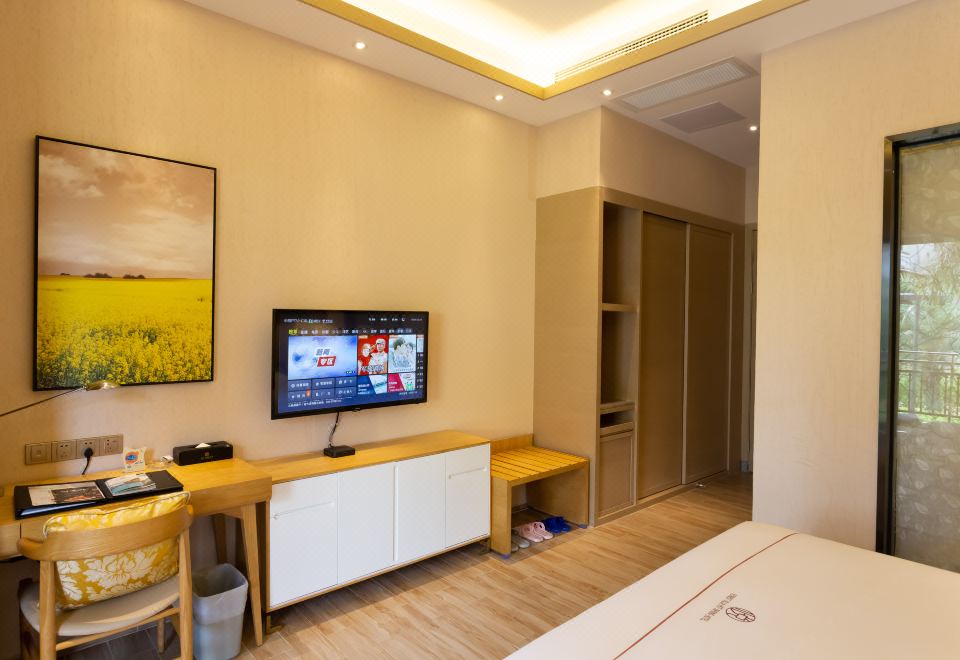 Yuetianxia Hot Spring HotelHot Spring Villa Big Bed Room