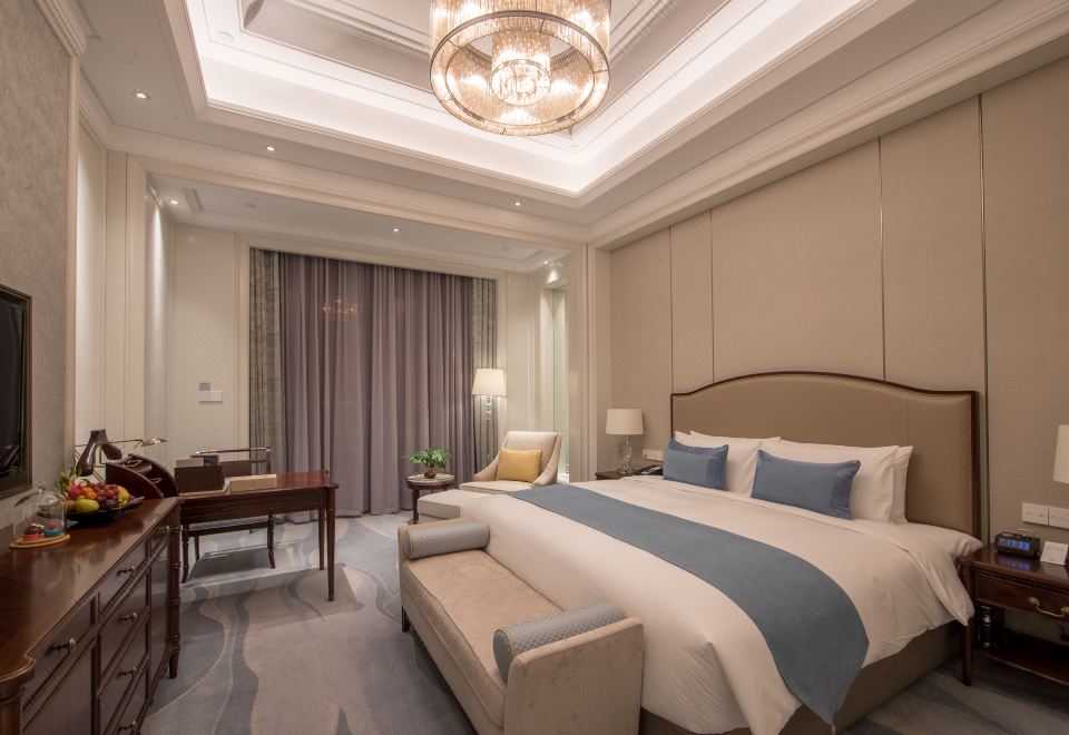 Zhongwu HotelDeluxe Room - With View (Double Bed)