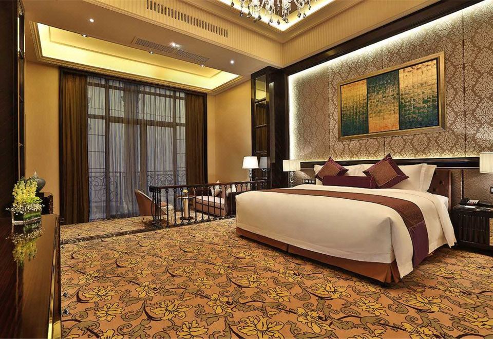 Howard Johnson Agile Plaza ChengduPresidential Suite (180° Scenic View + Private Balcony)