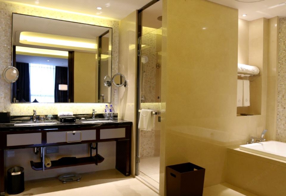 Grand Skylight International Hotel BeijingExecutive Suite