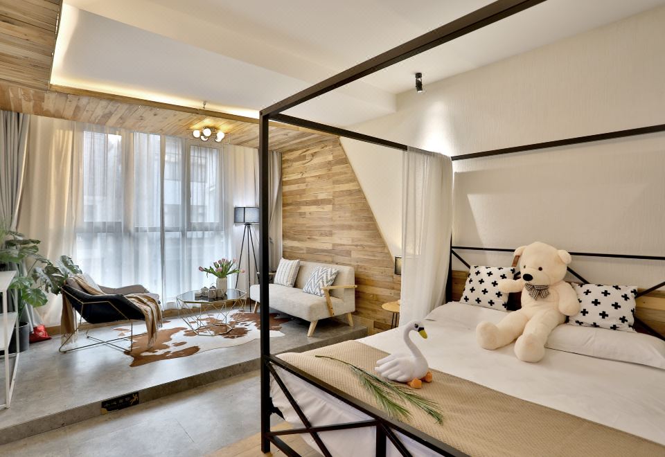 Luxe Enjoyment Bathtub Double Bed Room With Bar Terrace