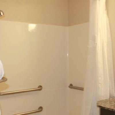 Accessible Queen Room with Roll In Shower