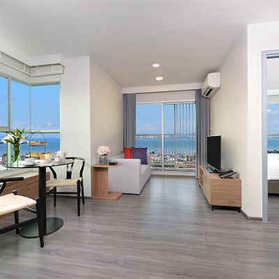 至尊豪華三人房 芭堤雅全盛中心酒店 （SHA Extra Plus）優惠