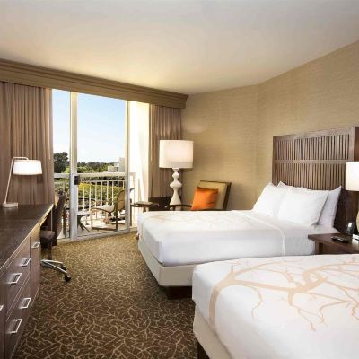 Mobility Accessible Two Queen Room with Tub Hilton La Jolla Torrey Pines Promo Code