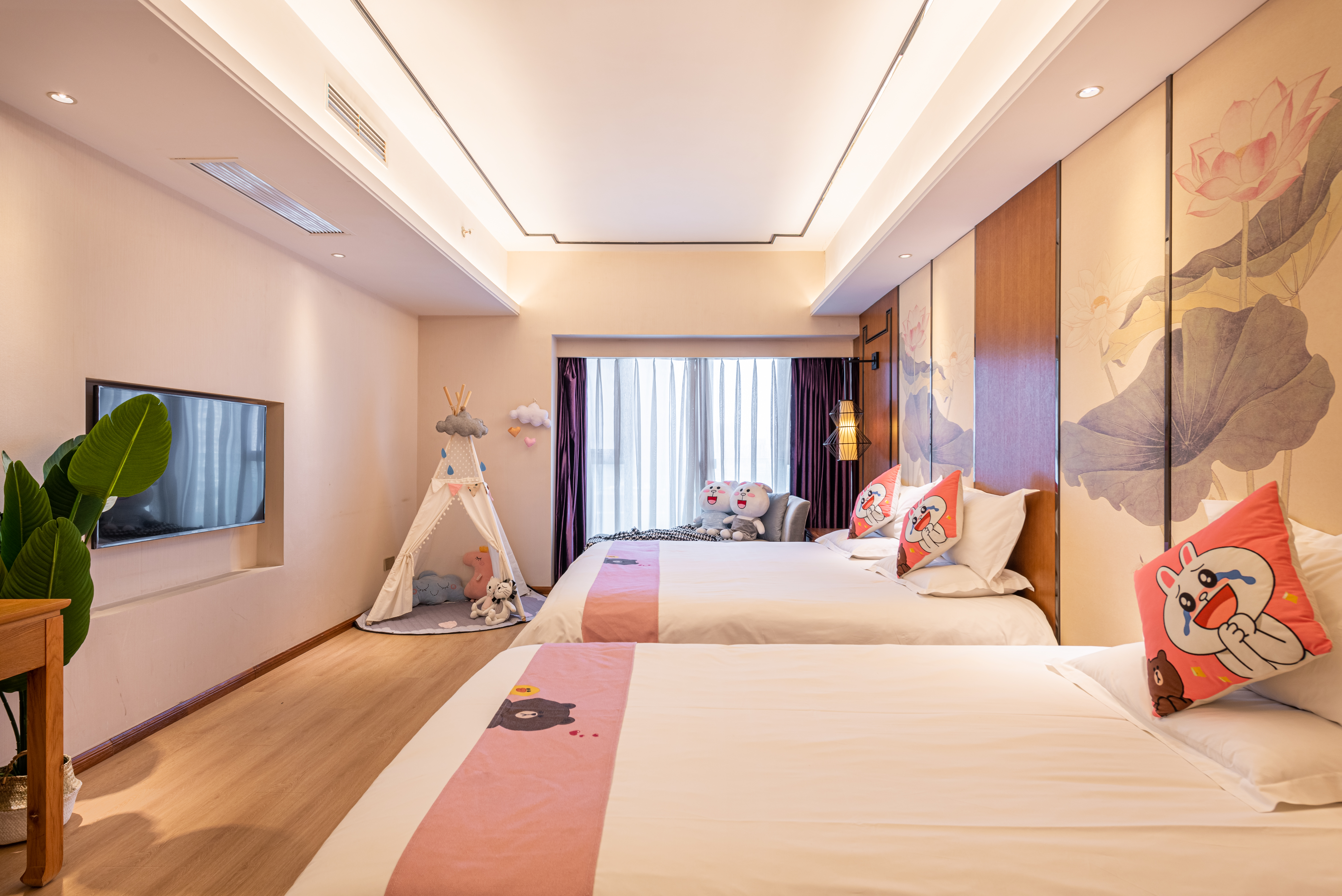 尊享家庭套房（独立会客&小童娱乐空间）