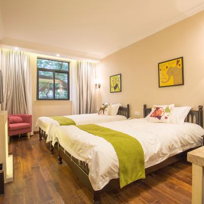 清新優享雙床房（LEOXAO洗護套裝+獨立冰箱） 蘇荷精選花園別墅飯店（上海交通大學地鐵站武康大樓旗艦店）優惠