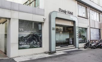 Dandy Hotel (Daan Park)