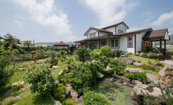 Jeju Ollebeot Guesthouse