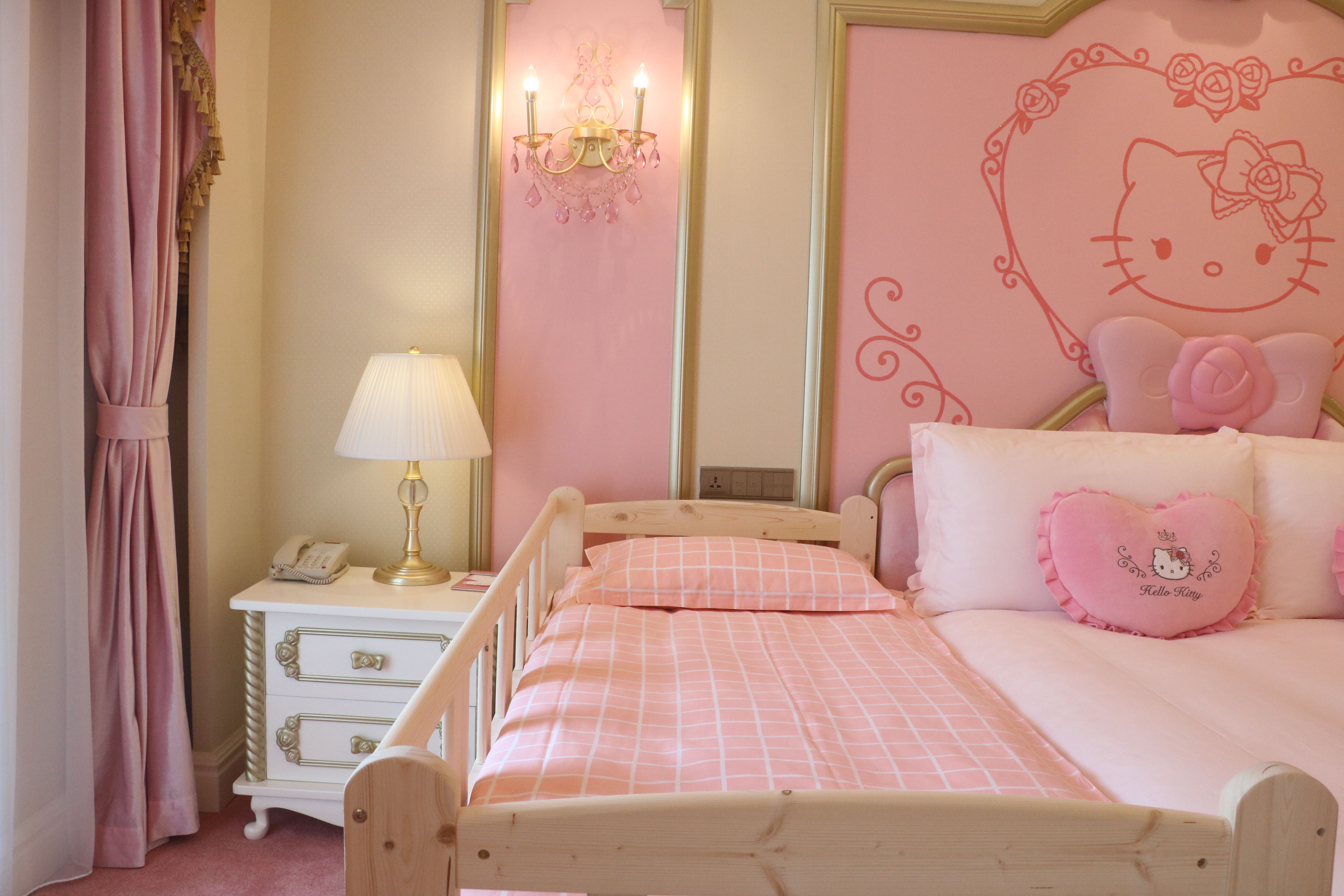 Hello Kitty主題高級豪華親子房