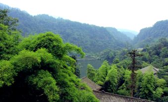 Qingyinge Xiuhu Hostel