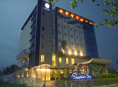 Sapphire Sky Hotel & Conference のホテル